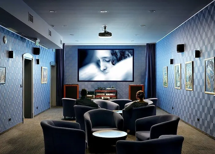 Bossa Nova Silence & Boutique Шклярска-Поремба